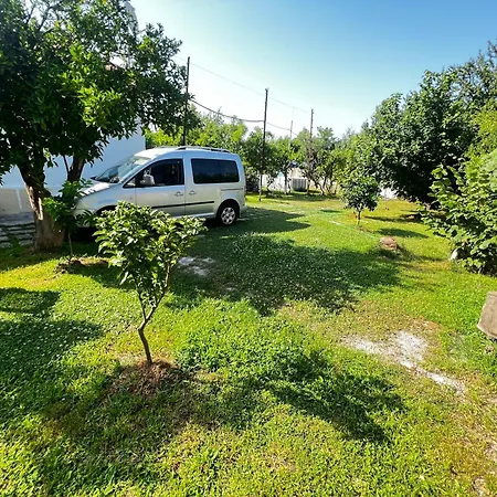 Villa Chateau Sukaj *