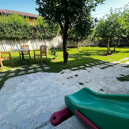 Chateau Sukaj Vila *