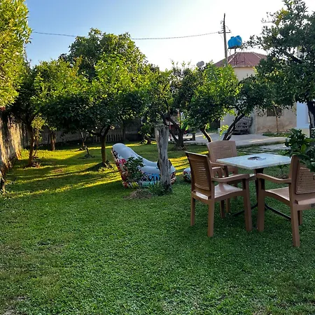 Vila Chateau Sukaj *