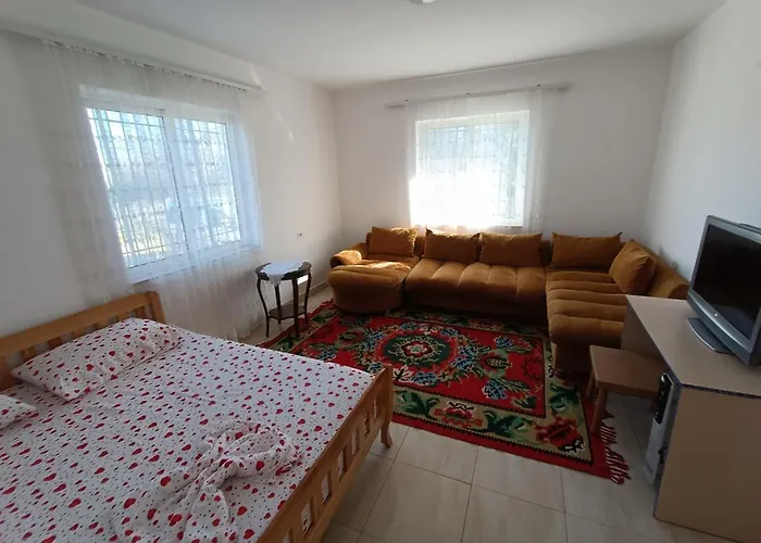 Villa Chateau Sukaj *