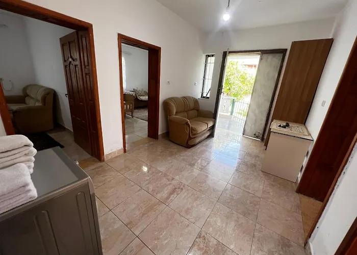 Chateau Sukaj Villa *